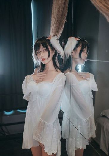 草莓榴莲向日葵18岁综合_720在线手机播放