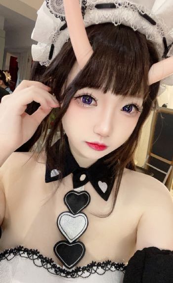 欧美嫩模翘臀_720在线观看