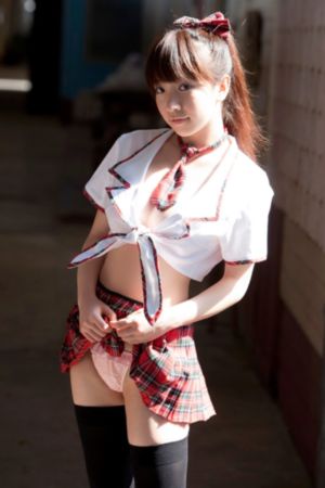 亚洲欧美另类校园春色_1080超清免费观看
