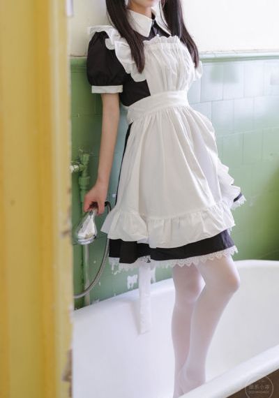 日韩精品最新在线美妇挺动_720动漫免费观看