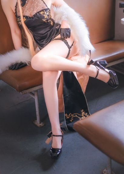 路虎国产2018款_十万网红美女美酱