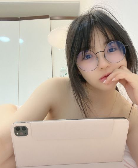 国产红旗车最新款_BD电影免费在线