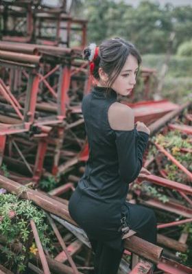 精品少妇网站_十万网红美女美酱