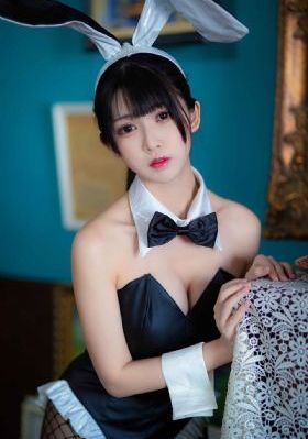 欧美快时尚女装服饰_DVD在线播放观看