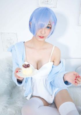 欧美透明比基尼视频_BD国语动漫免费观看